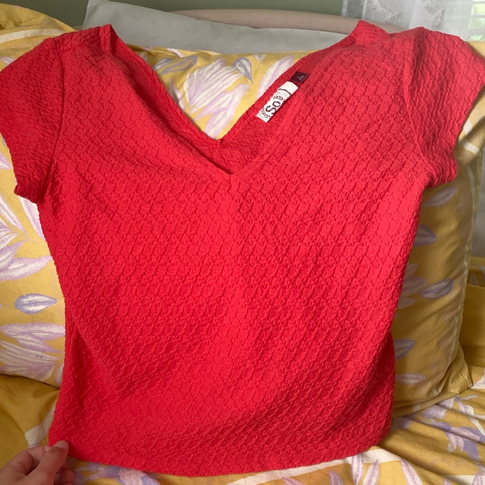 Hot pink crop top short sleeve size large with V neckline.